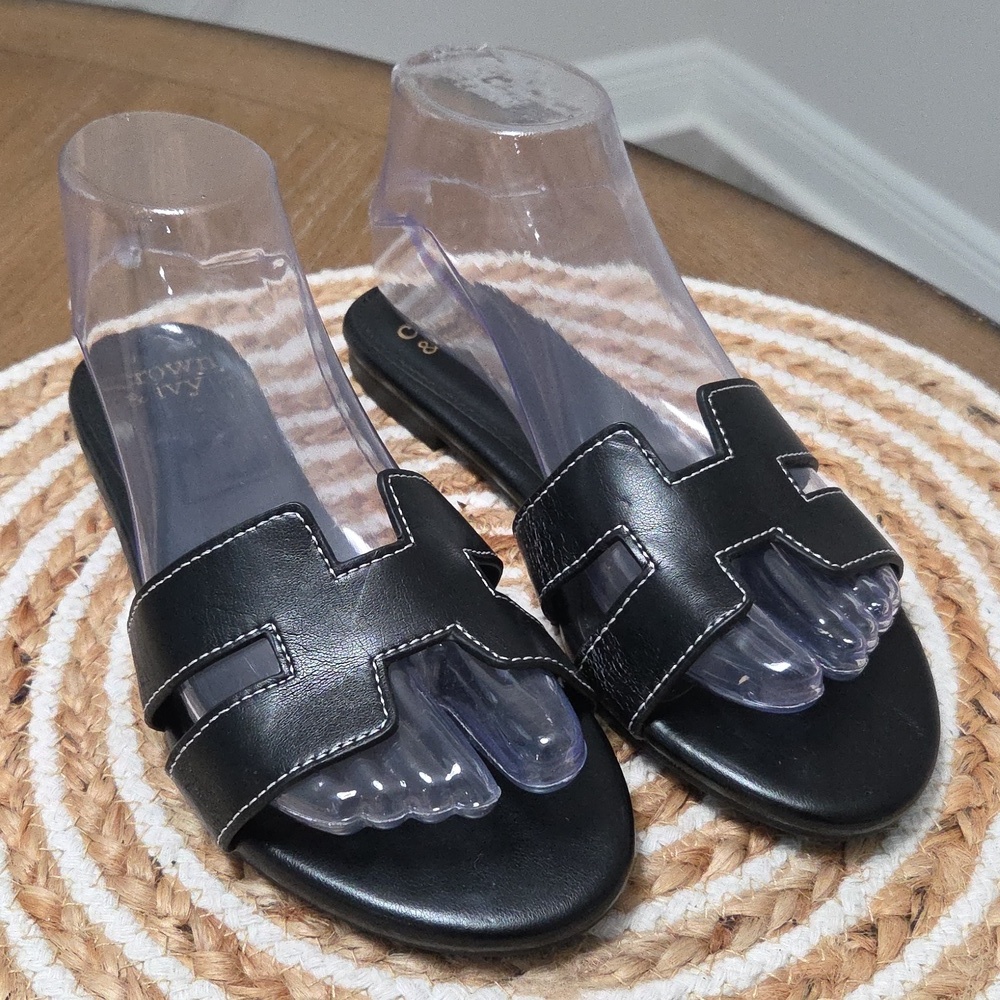 Crown & Ivy Raven H Band Sandals In Black, Size 7 - Picture 2 of 7